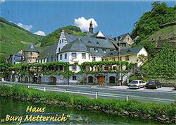 Hotel ­ Café ­ Restaurant - Ferienwohnungen      
Haus „Burg- Metternich“