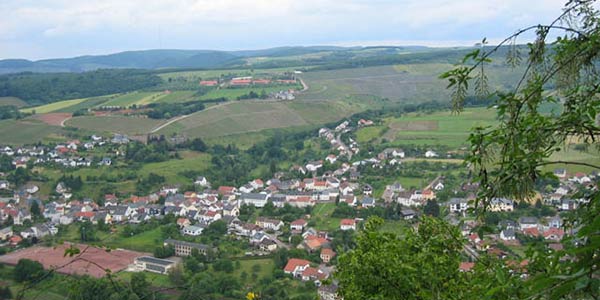 Panoramaansicht Serrig Saar Obermosel