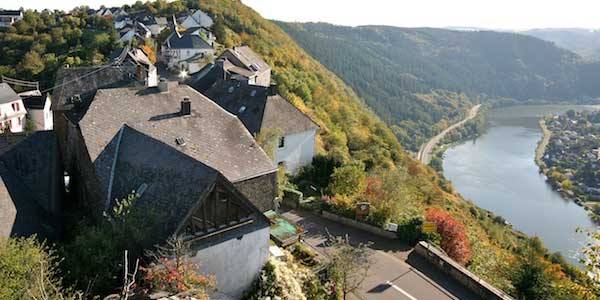 Starkenburg - Mittelmosel, 250 Meter über der Mosel