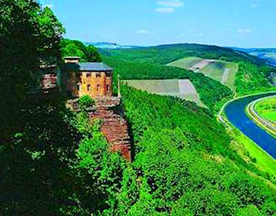 Kastel-Stadt Saar Obermosel