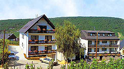 Ferienwohnungen-Gästezimmer  Haus  Berghof, Neumagen-Dhron