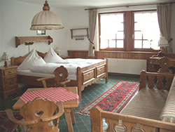 Zimmer Tanzburg